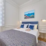 Salve Luxury Apartment By Litto